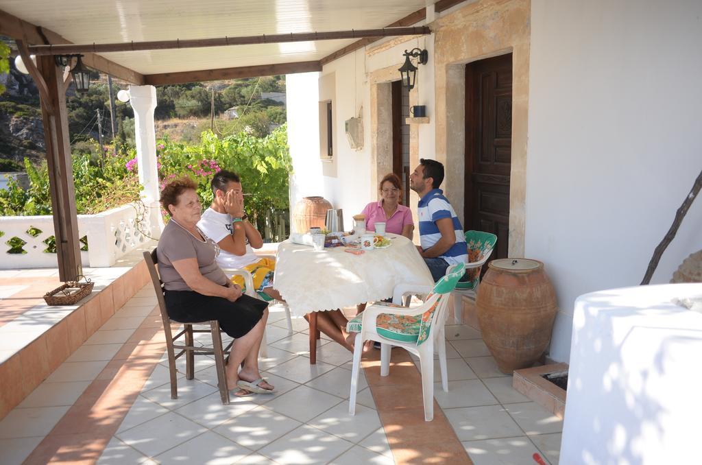 La Villa Di Zazopetra Menetaí Екстериор снимка
